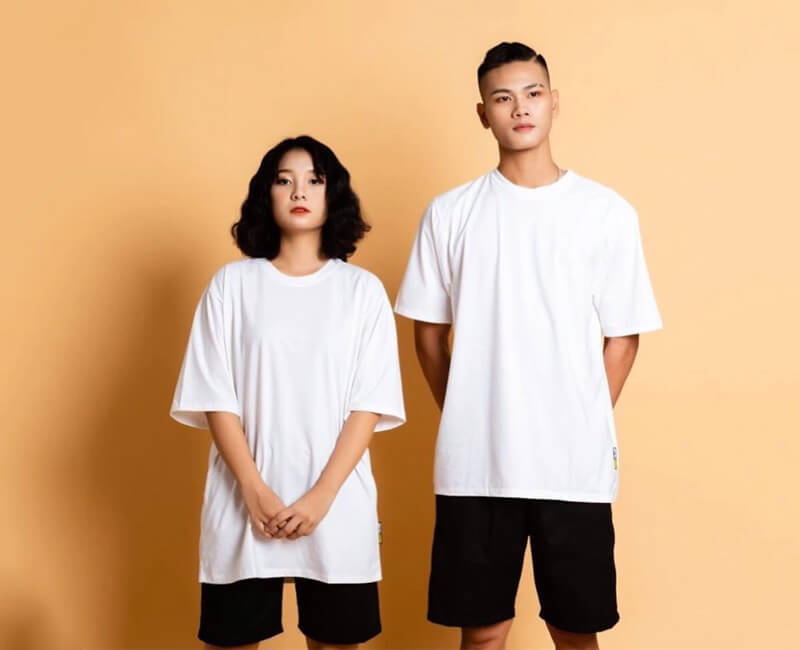 Áo thun oversized thoải mái phóng khoáng Áo thun oversized thoải mái phóng khoáng